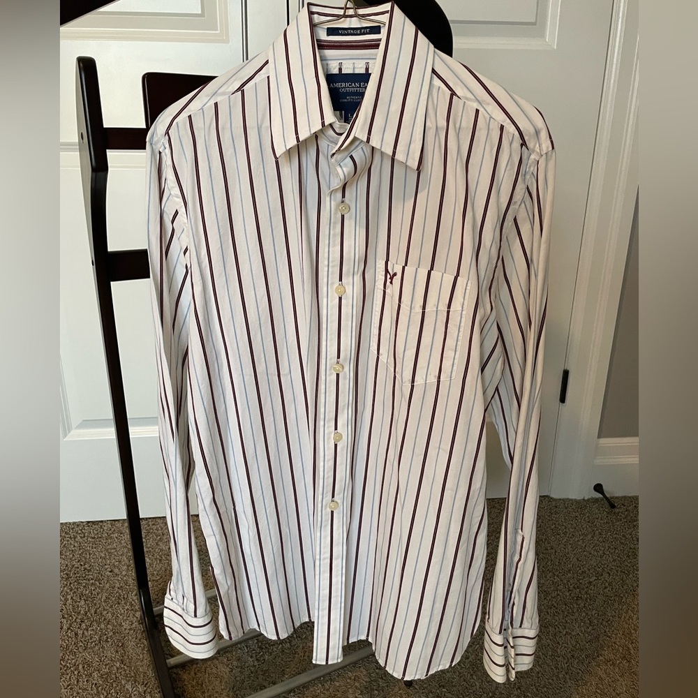 American Eagle Men’s Button Down